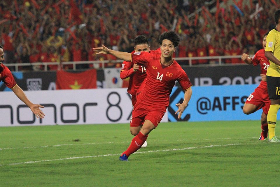 Công Phượng lập công từ rất sớm (Ảnh: Ngọc Bảo) Trực tiếp Việt Nam vs Malaysia, Việt Nam vs Malaysia, link xem Việt Nam vs Malaysia, xem Việt Nam vs Malaysia